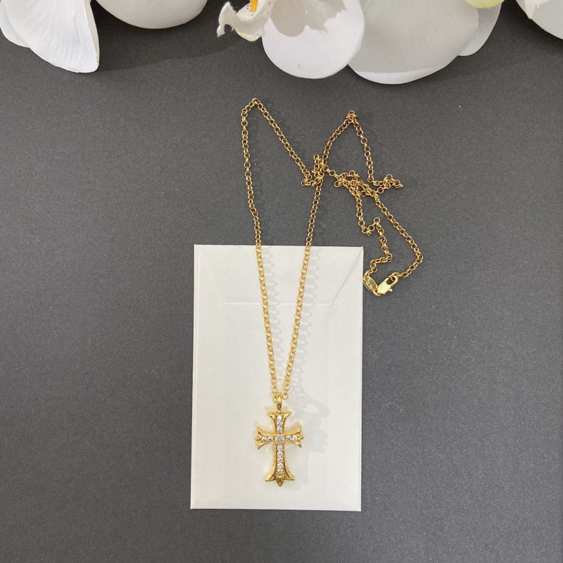 Ch**me He**ts necklaces
